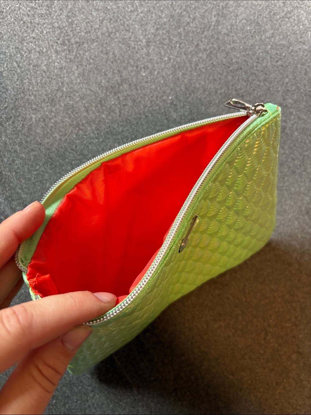Wook Books Coloring Books Iridescent Green Quilted Zip Pouch - Picture 2 of 3